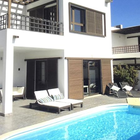 Modern Villa With Sea Views Costa Teguise Exterior photo